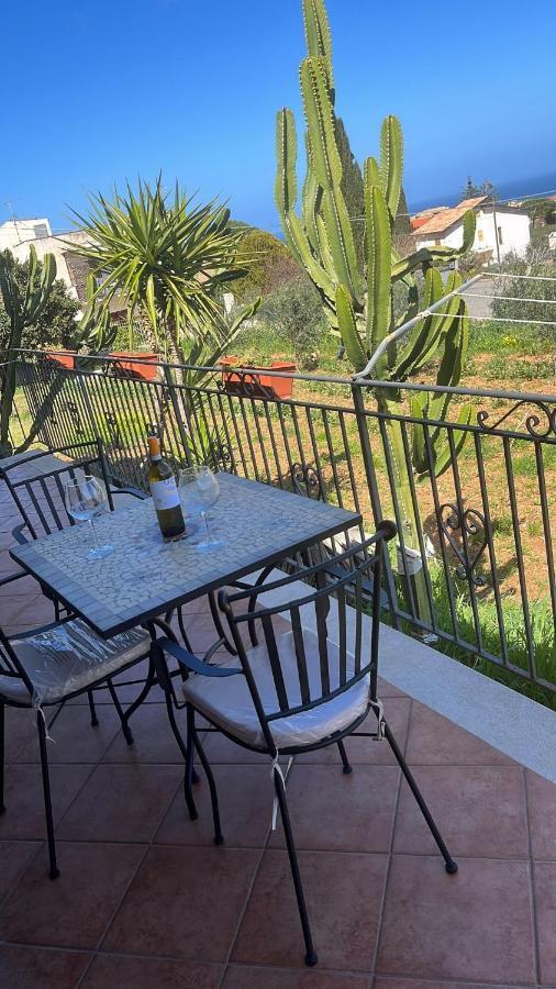 Villa In Vetro Castellammare del Golfo Exterior photo